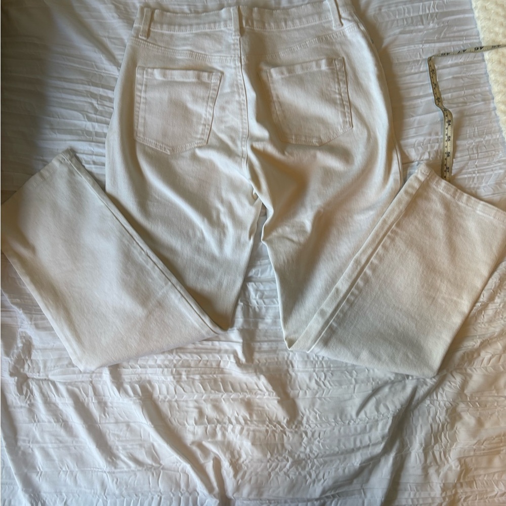 Gloria Vanderbilt White Jeans with Purple Label - Picture 4 of 6